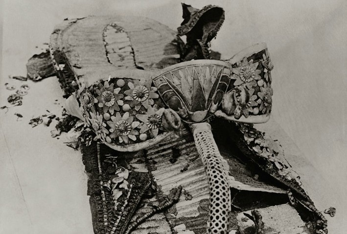 [tutankhamen3sandals%255B3%255D.jpg]