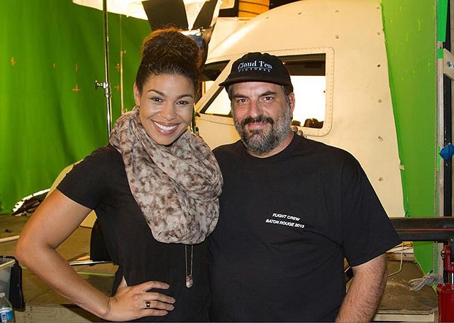Left Behind Set Photos with Nicolas Cage and Jordin Sparks 03