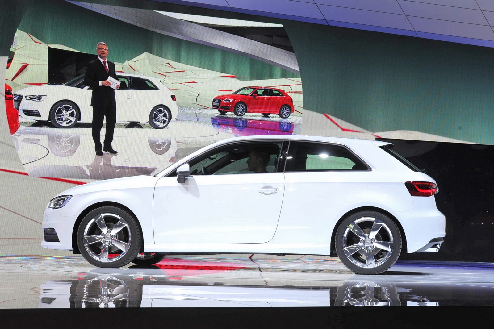 [Image: 2013-Audi-A3-10%25255B2%25255D.jpg]