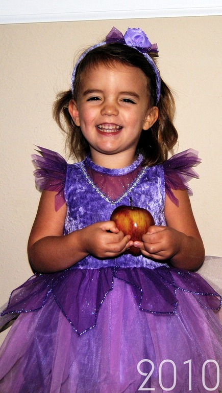 [Halloween%25202010%2520008%255B5%255D.jpg]