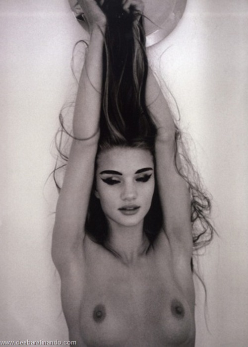 Rosie Huntington-Whiteley transformers 3 musa sexy linda sensual gata desbaratinando nua sem roupa pelada nude peitos seios (3) Rosie Huntington-Whiteley transformers 3 musa sexy linda sensual gata desbaratinando nua sem roupa pelada nude peitos seios (3)