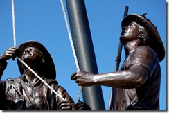 memorialstatues14