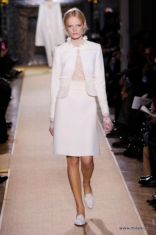 valentino-haute-couture-spring-2012-pfw42.jpg