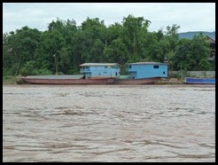 Laos, Luang Parbang, Mekon River, 6 August 2012 (21)