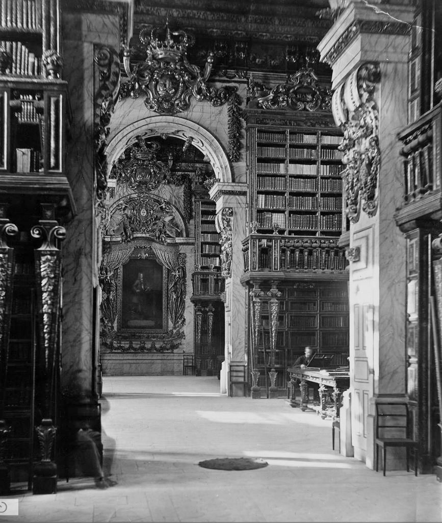 [Biblioteca-da-Univ.-de-Coimbra.1243.jpg]