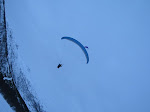 Ilgonis og Inese etterhverandre inn for landing. .