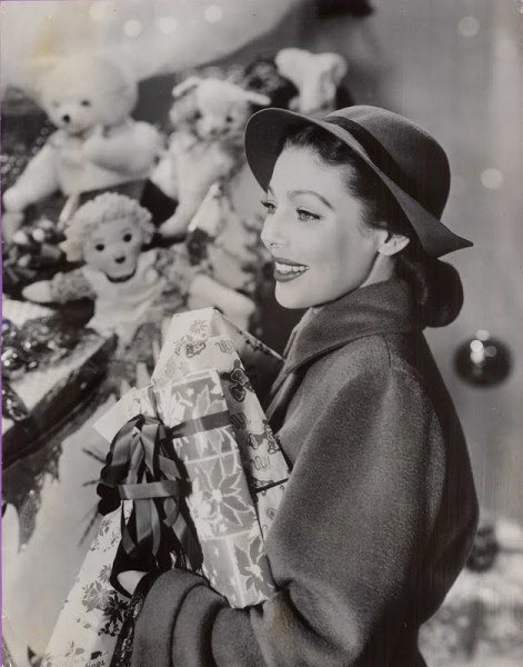 [LORETTA%2520YOUNG%255B5%255D.jpg]