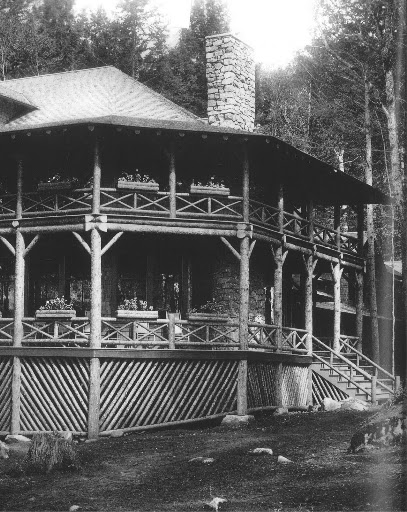 A great two-tier porch. Knollwood in 1899.
(