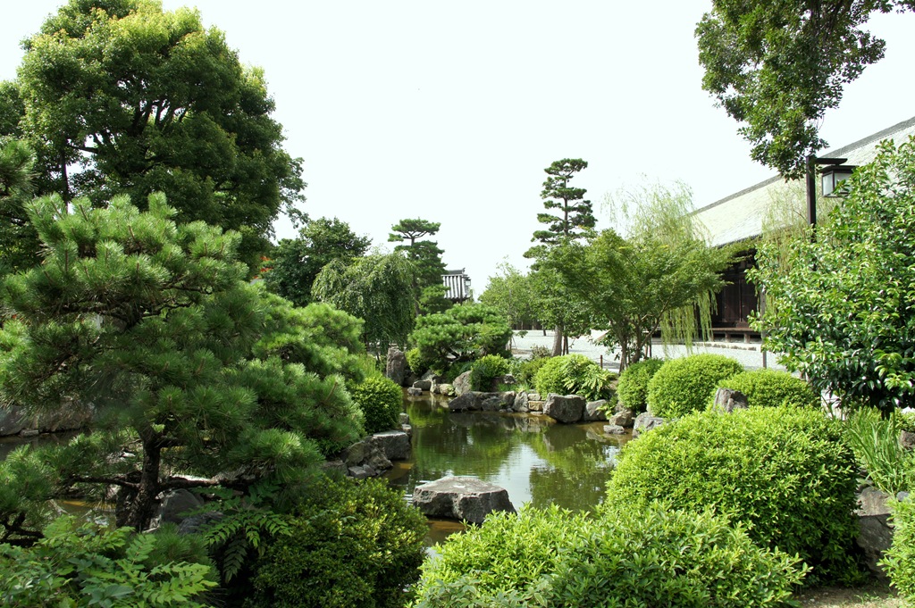 [Gloria-Ishizaka---Sanjusangendo---1-%255B3%255D.jpg]