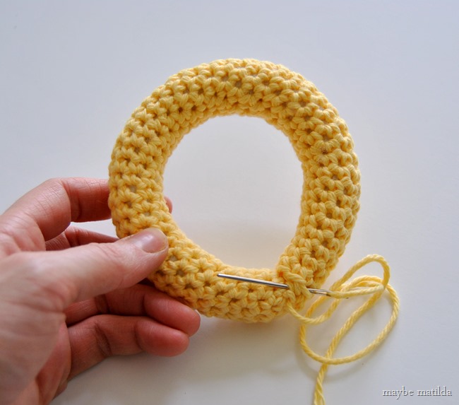 Crochet Bunny Teething Ring (free pattern and step-by-step photo tutorial!)