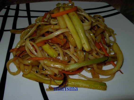 [tallarines%2520a%2520lo%2520oriental%252Cracion%255B4%255D.jpg]