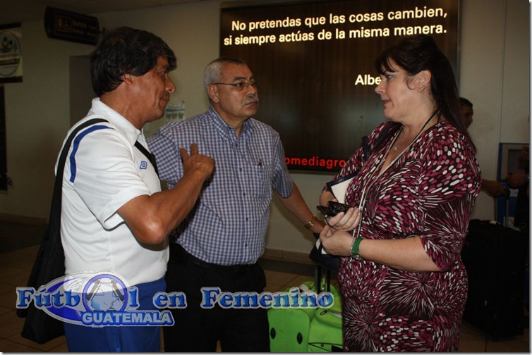recibimiento de autoridades de Concacaf a delagacion de guatemala