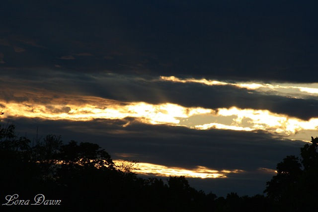 [Sunset_Dark%255B8%255D.jpg]