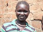 Frau der Karamojong, Kampala