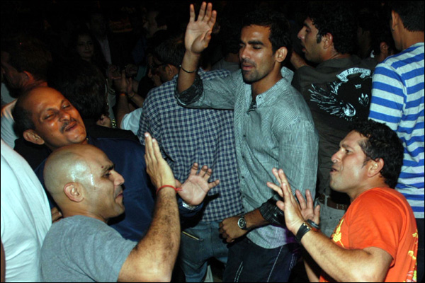 Cricket players partying with Bollywood stars...