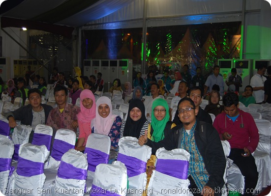 Nonton Bareng Setia Band Bersama Alumni SMAN Pintar di Penutupan FLS2N Tingkat Nasional  di Medan 21 Juni 2013 (1)