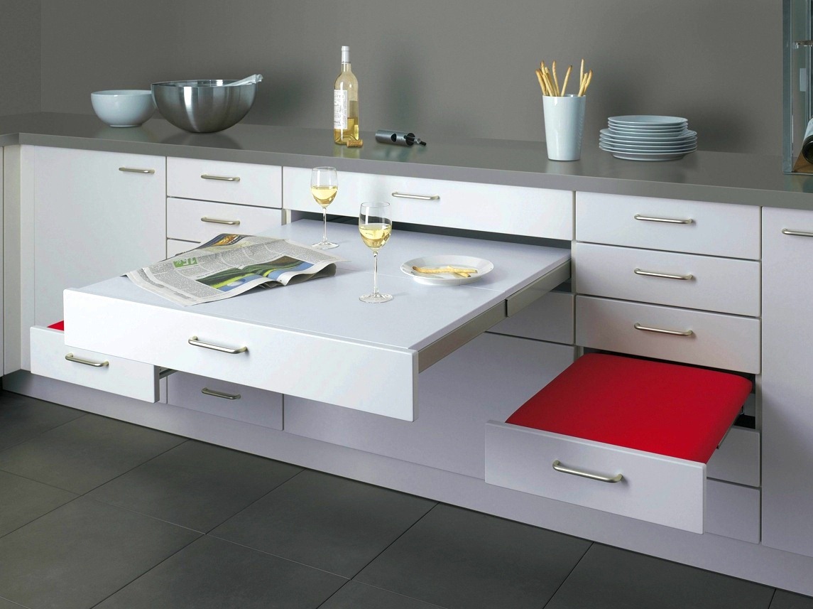[1-Pull-out-dining-table-red-white-grey-kitchen%255B9%255D.jpg]