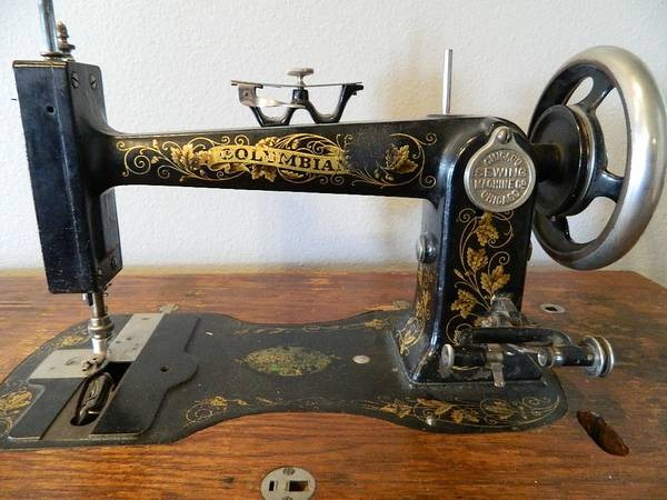 [columbia-treadle-3%255B2%255D.jpg]