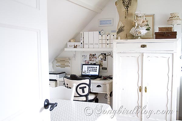 [Songbirdblog%2520craft%2520room%255B5%255D.jpg]