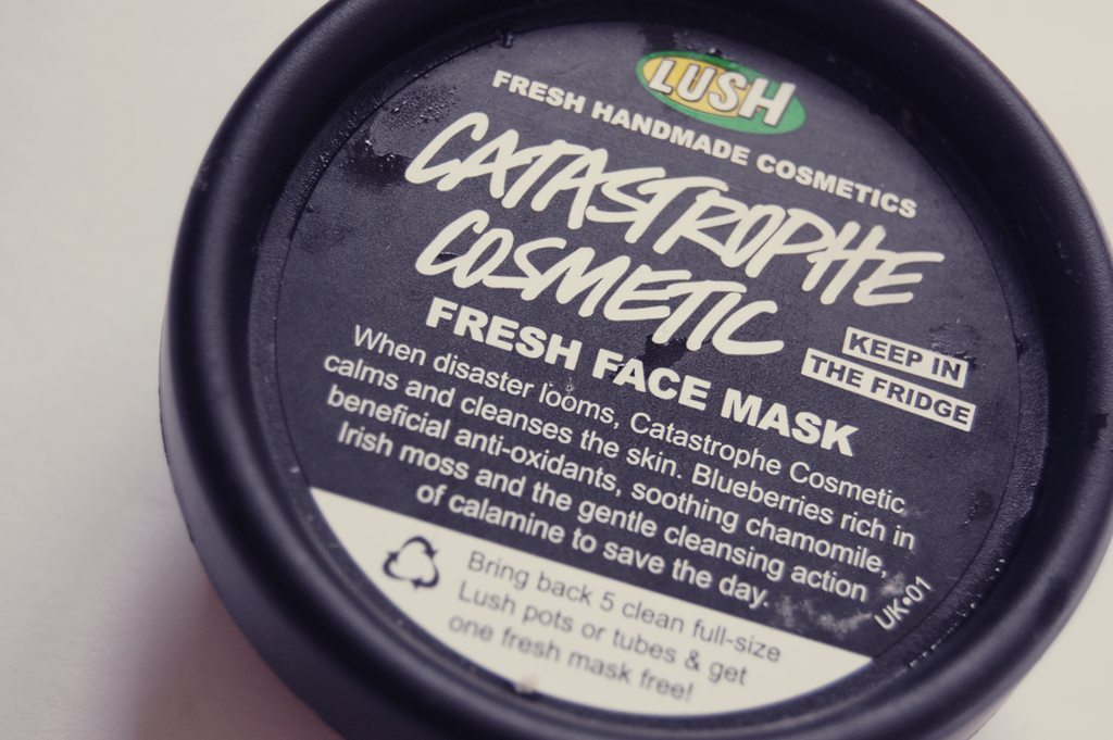 [Lush%2520Catastrophe%2520Cosmetic%2520Face%2520Mask%255B4%255D.png]
