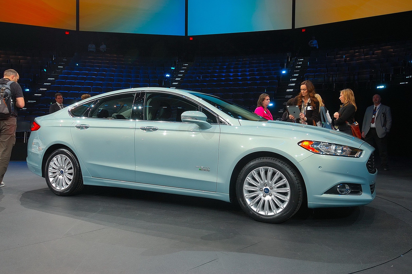 [2013-Ford-Fusion-Mondeo-1%255B2%255D.jpg]
