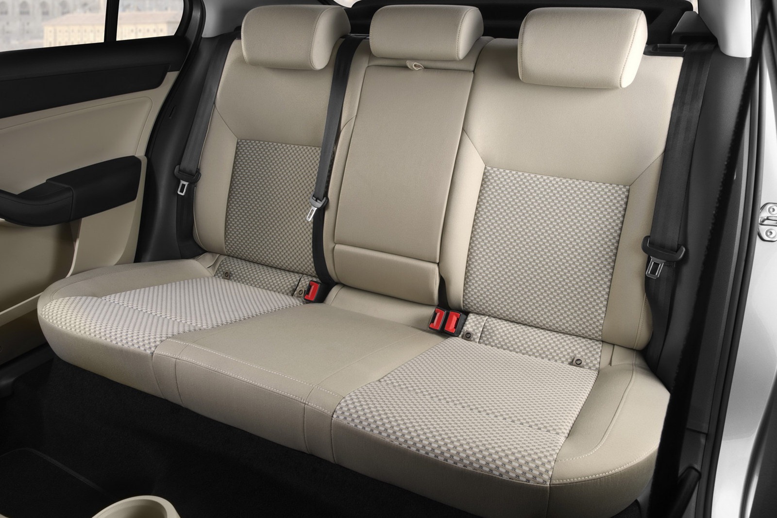[2013-Seat-Toledo-Sedan-55%255B2%255D.jpg]