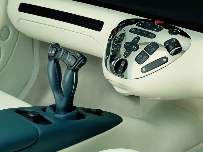 Image Dimension: 512x384 :: Can you drive a Car with a joystick? Can you drive a Car with a joystick?