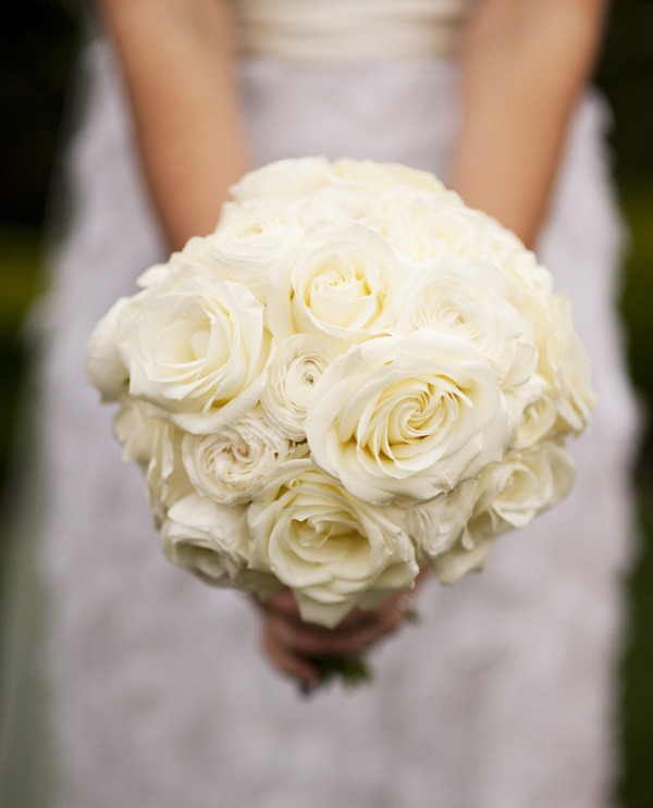[bridal-bouquet-of-roses-and-easter-e%255B2%255D.jpg]