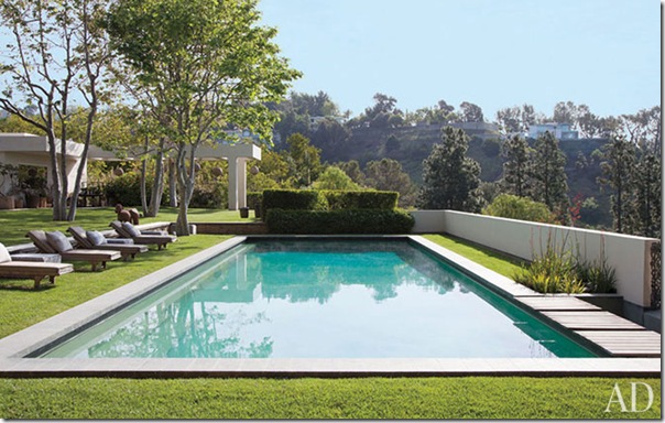 ellen-degeneres-portia-de-rossi-beverly-hills-home-17-pool ellen-degeneres-portia-de-rossi-beverly-hills-home-17-pool