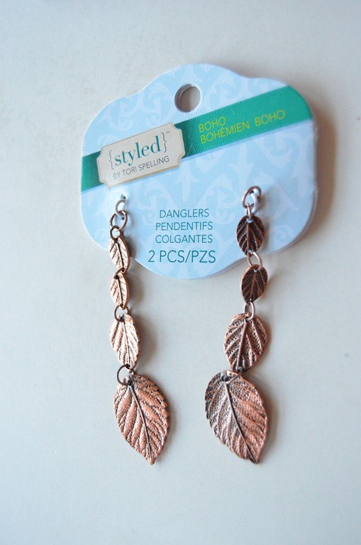[consumer%2520crafts%2520earrings%2520amy%2520renea%2520a%2520nest%2520for%2520all%2520seasons.jpg]