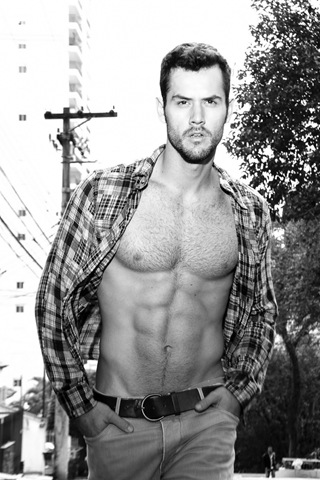 [RICARDO-SOARES-BY-GABRIEL-HENRIQUE-01-800x1199%255B4%255D.jpg]