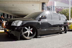 Aaron Hunt's Nissan Armada (first AccuAir e-Level on hydraulics)