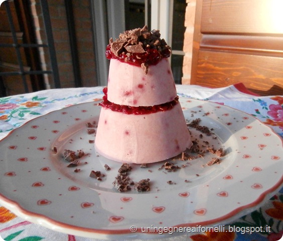 semifreddo lamponi banane cioccolato panna semifreddo lamponi banane cioccolato panna