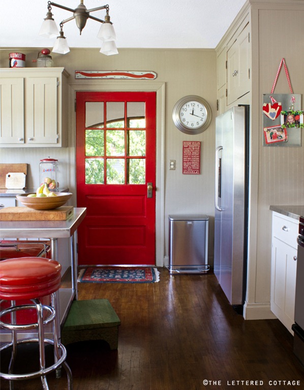 [red-door-via-the-lettered-cottage6.jpg]