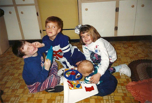 Online editor Jillian Macdonald plays with her brother and cousins post-Thanksgiving dinner. While they are all a bit older now, she and her cousins still love spending time together during the holidays. Online editor Jillian Macdonald plays with her brother and cousins post-Thanksgiving dinner. While they are all a bit older now, she and her cousins still love spending time together during the holidays.