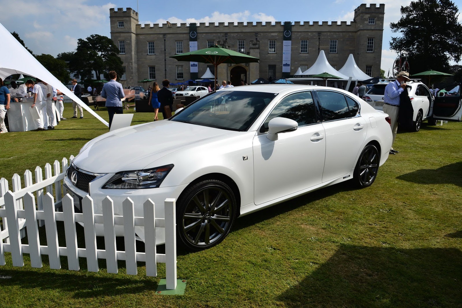 [Salon-Prive-2013-123%255B2%255D.jpg]