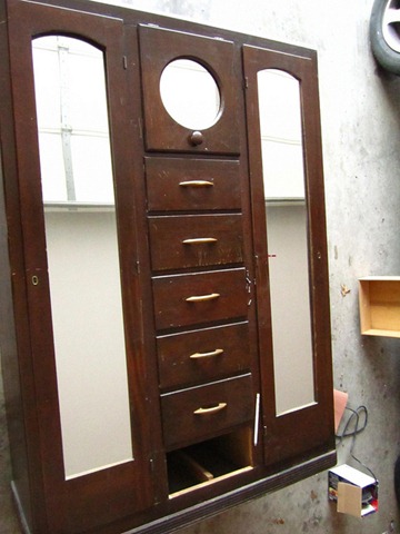 [5567531691_a2bb2012a7_z%255B3%255D.jpg]