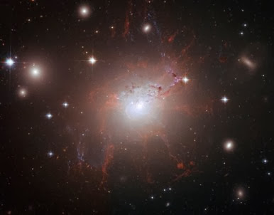 centro do aglomerado de galáxias Perseus