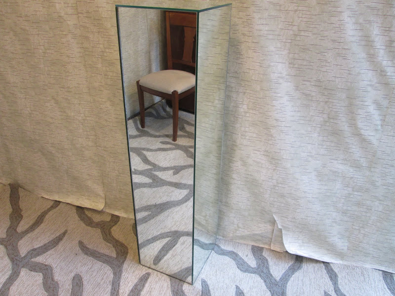 Mirrored Pedestal