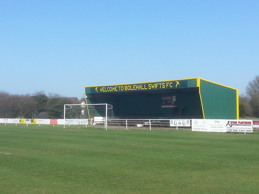 [Bolehall%2520Swifts%2520V%2520Racing%2520Club%2520Warwick%252020-4-13%2520%25284%2529%255B3%255D.jpg]