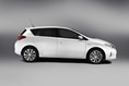 2013-Toyota-Auris-Hybrid-7 2013-Toyota-Auris-Hybrid-7