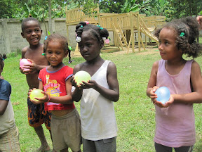 Willy, Merili, Vanessa and Ruth caught their balloons!