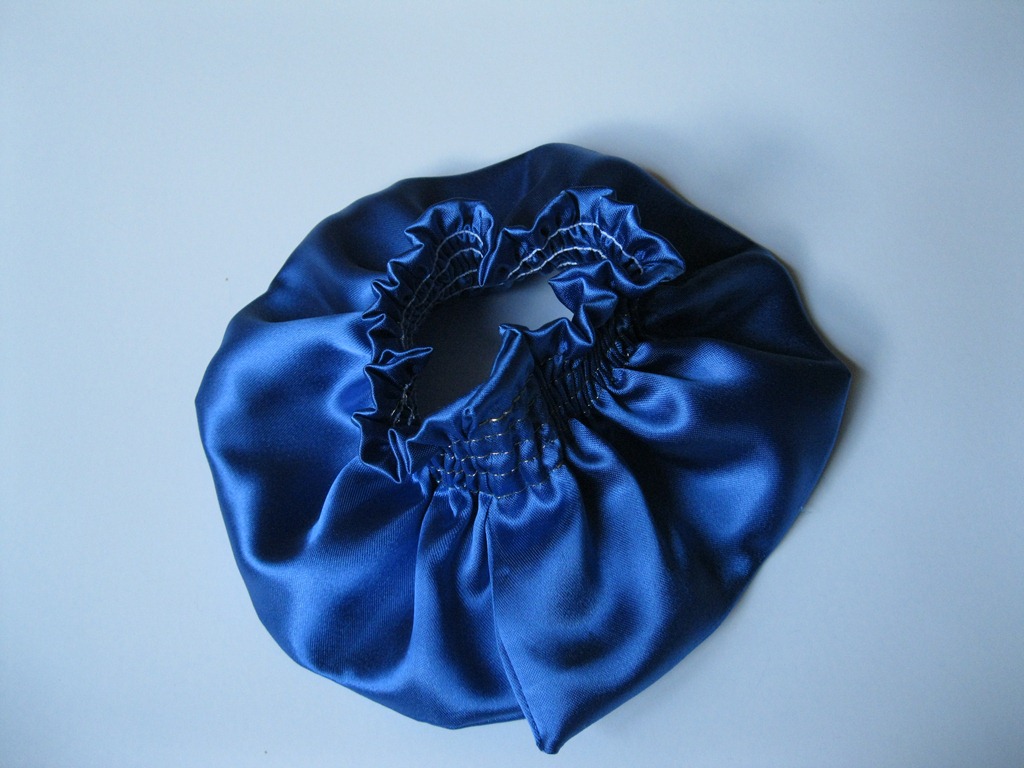 [cobalt%2520blue%2520wedding%2520ring%2520bearer%2520pillow%2520and%2520garter%2520%252817%2529%255B5%255D.jpg]