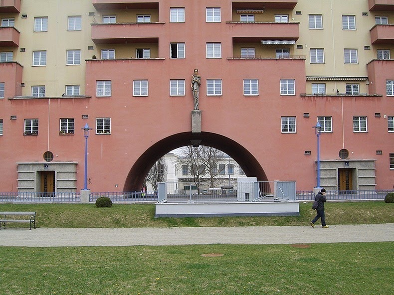 karl-marx-hof-2