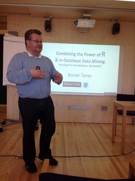 me_presenting_ougf14.jpg Me presenting ougf14