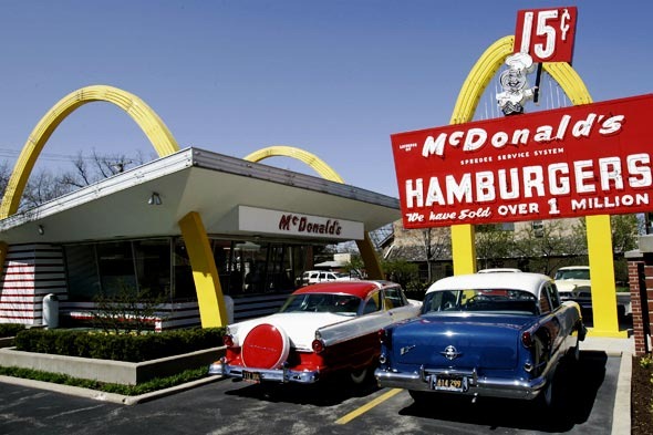 [mcdonalds-des-plaines-illinois-1955-590%255B3%255D.jpg]