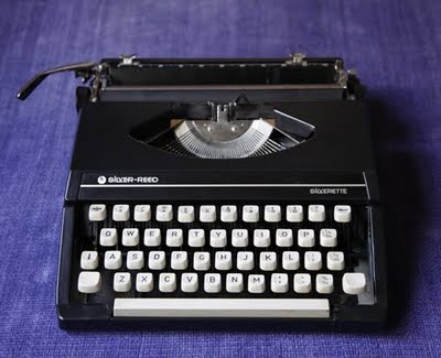 vintage singer manual portable typewriter usa