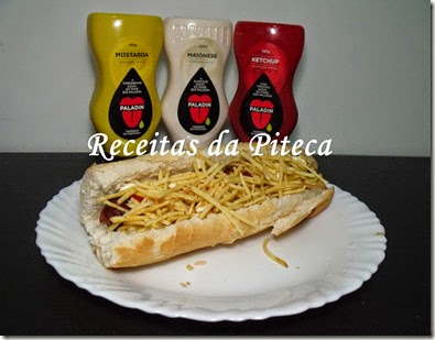 Cachorros quentes simples caseiros Cachorros quentes simples caseiros
