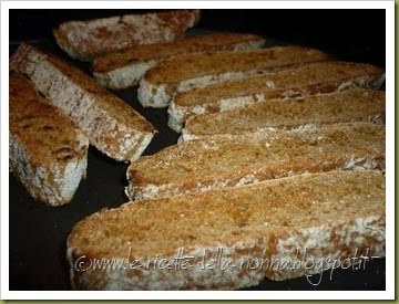 Zuppa rapida fantasia con crostini di pane integrale di farro (8)