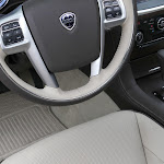 2012 Lancia Thema 038.jpg 2012 Lancia Thema 038.jpg